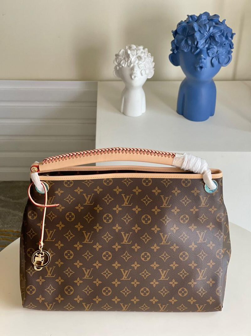 Louis Vuitton Artsy MM Bag