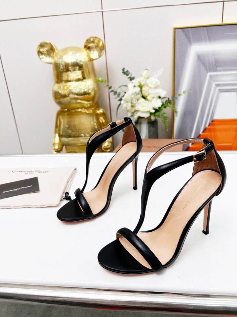Gianvito Rossi Heels