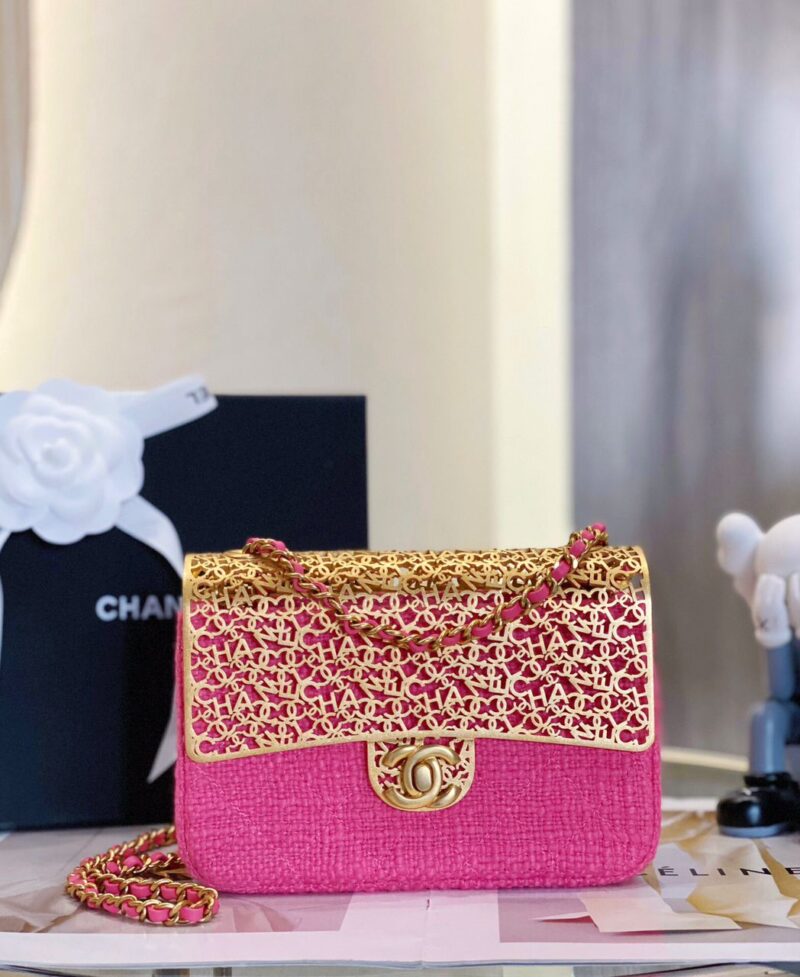 Chanel Bag With Chain
