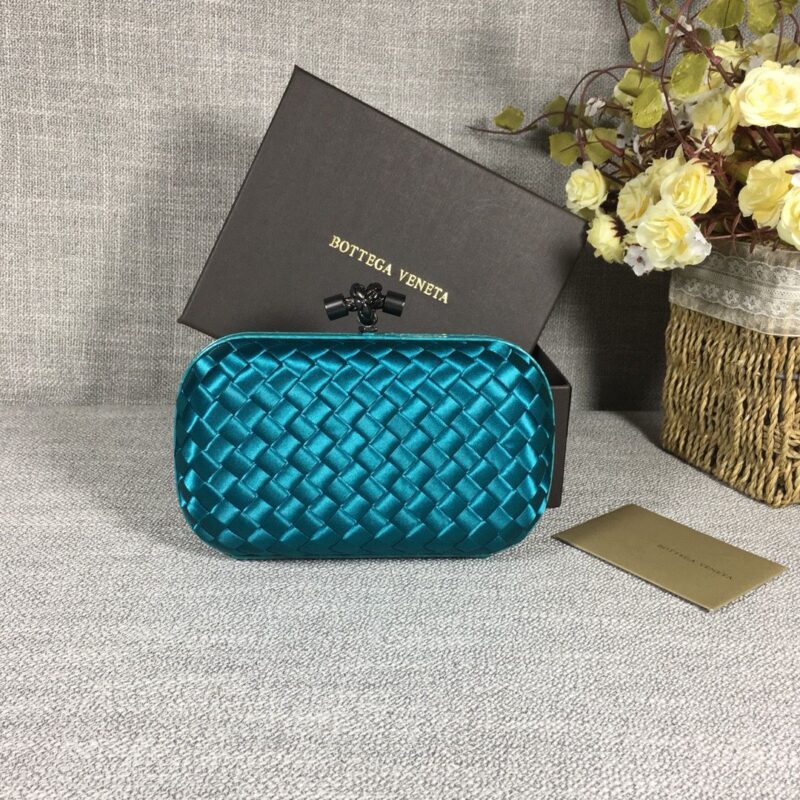 Bottega Veneta Clutch (Short)