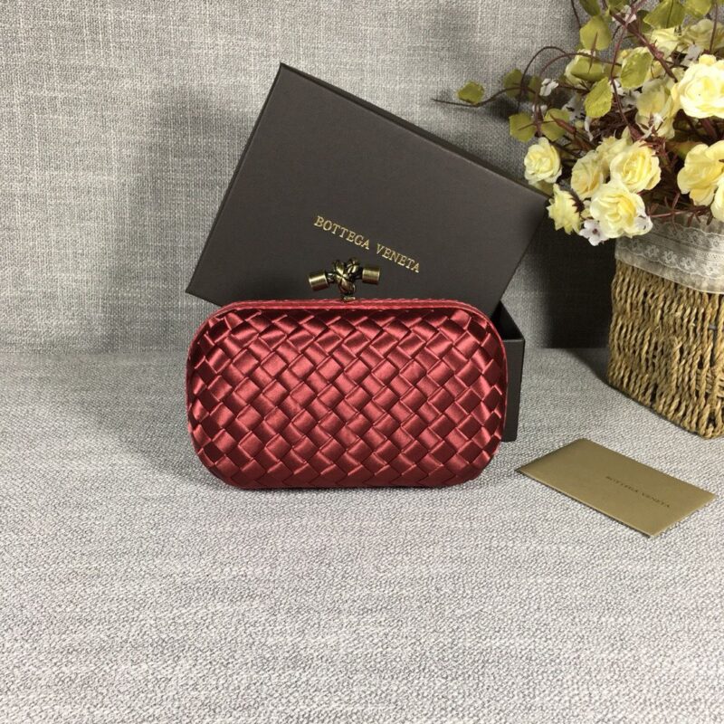 Bottega Veneta Clutch (Short)